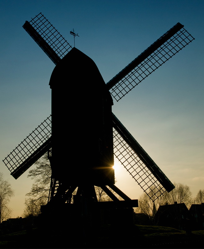 MühleD35_5763-als-Smart-Objekt-1.jpg - Ein einduckvolles Abendmotiv. Die Kamera mit zu schleppen hat sich gelohnt.  Der erste Tag konnte nicht besser ablaufen