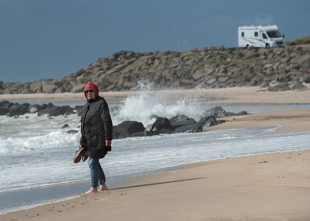 Dänemark-06---2017-+-17X_6588-1-Kopie.jpg - Am Fjaltring Strand - seit Tagen schon sehr starker Wind - der langsam nervt
